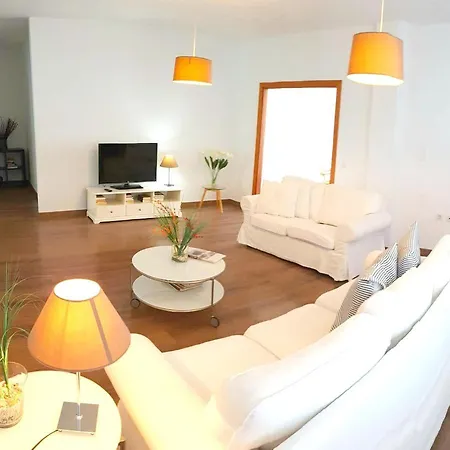 Bright With Sea View In Icod De Vinos 157 M² Apartment *
